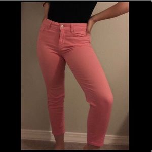 High waisted pink capri jeans